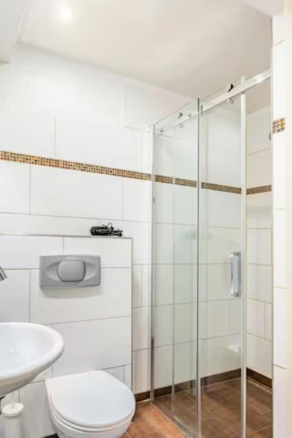 Gemuetliche 3-Zkb Wc Souterrainwohnung In Bestlage Hamburg Dış mekan fotoğraf